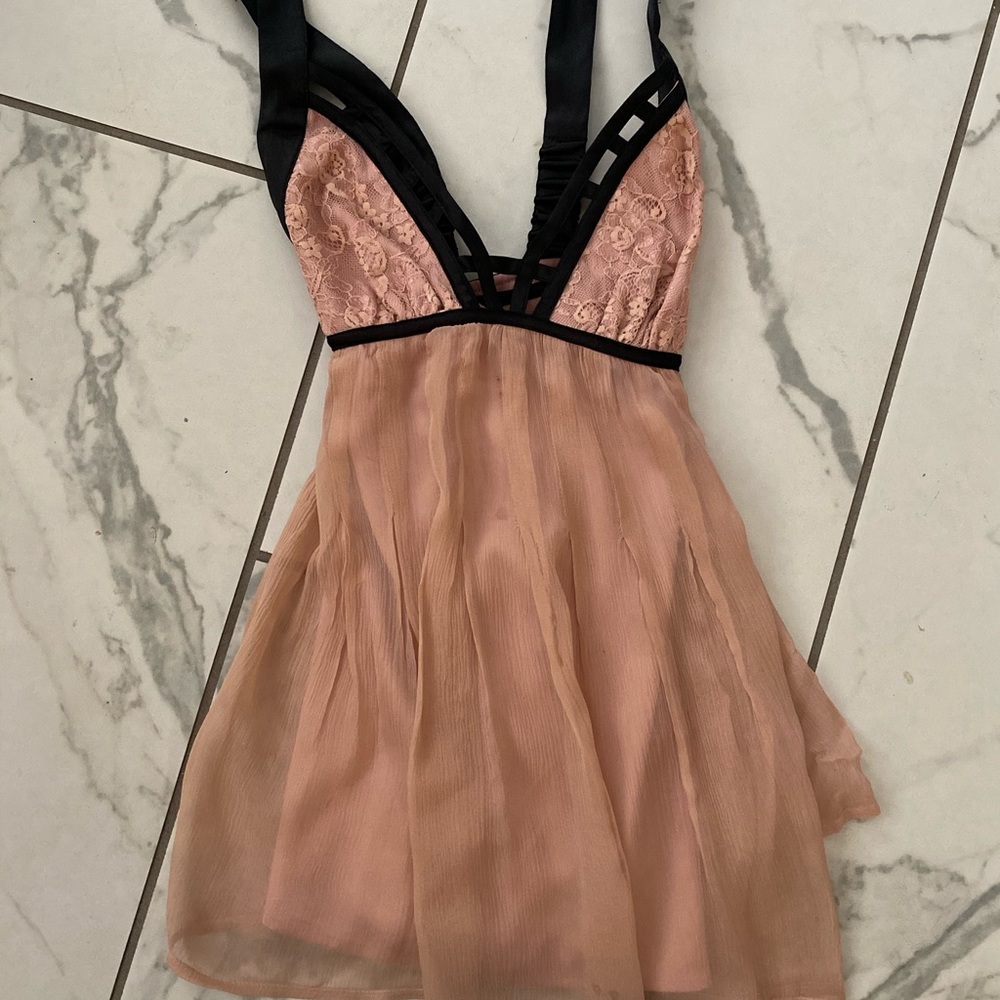 Rose Colored Flowy Tank Top with Lace Detail. Silk